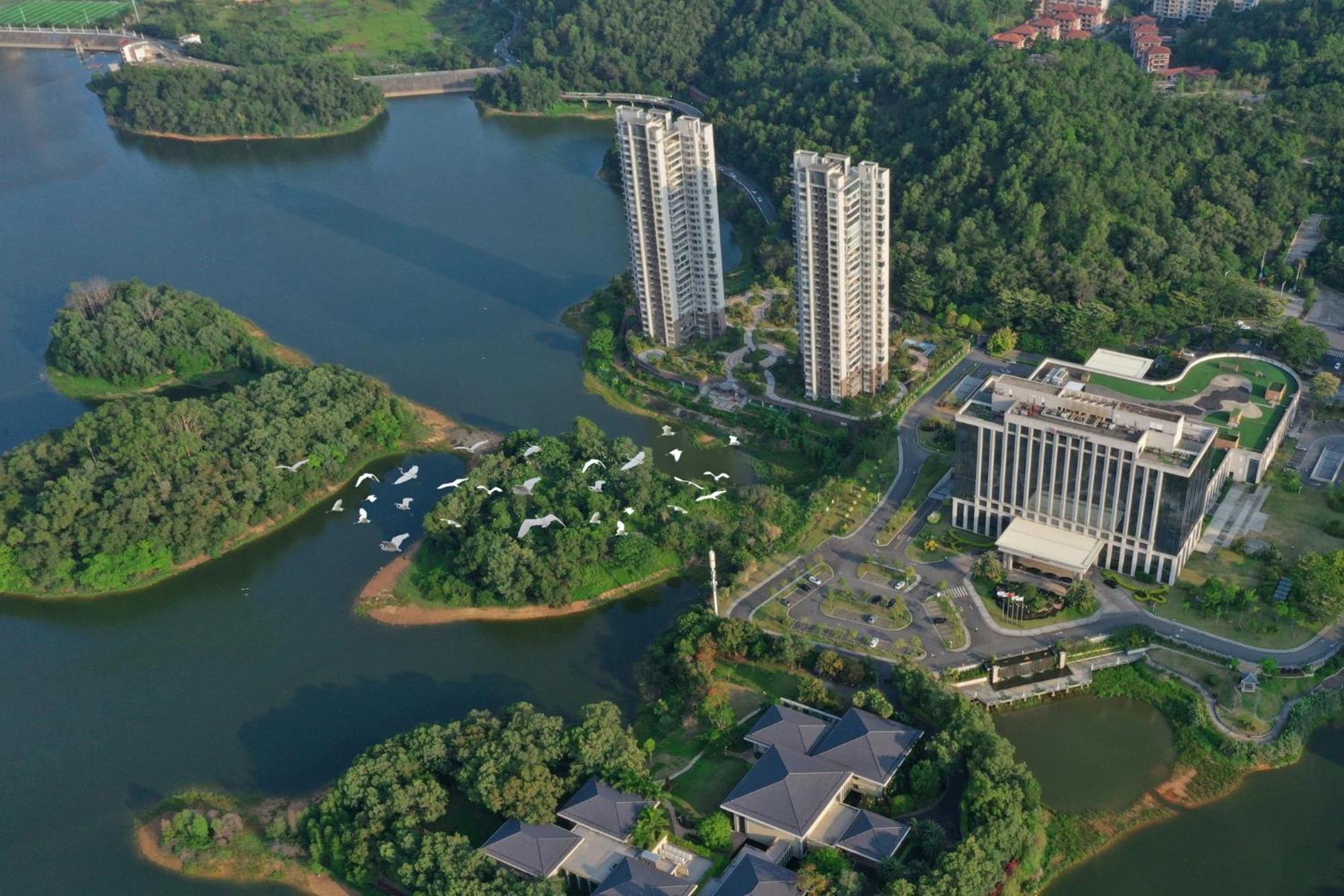Hualuxe Yangjiang City Center Exterior foto